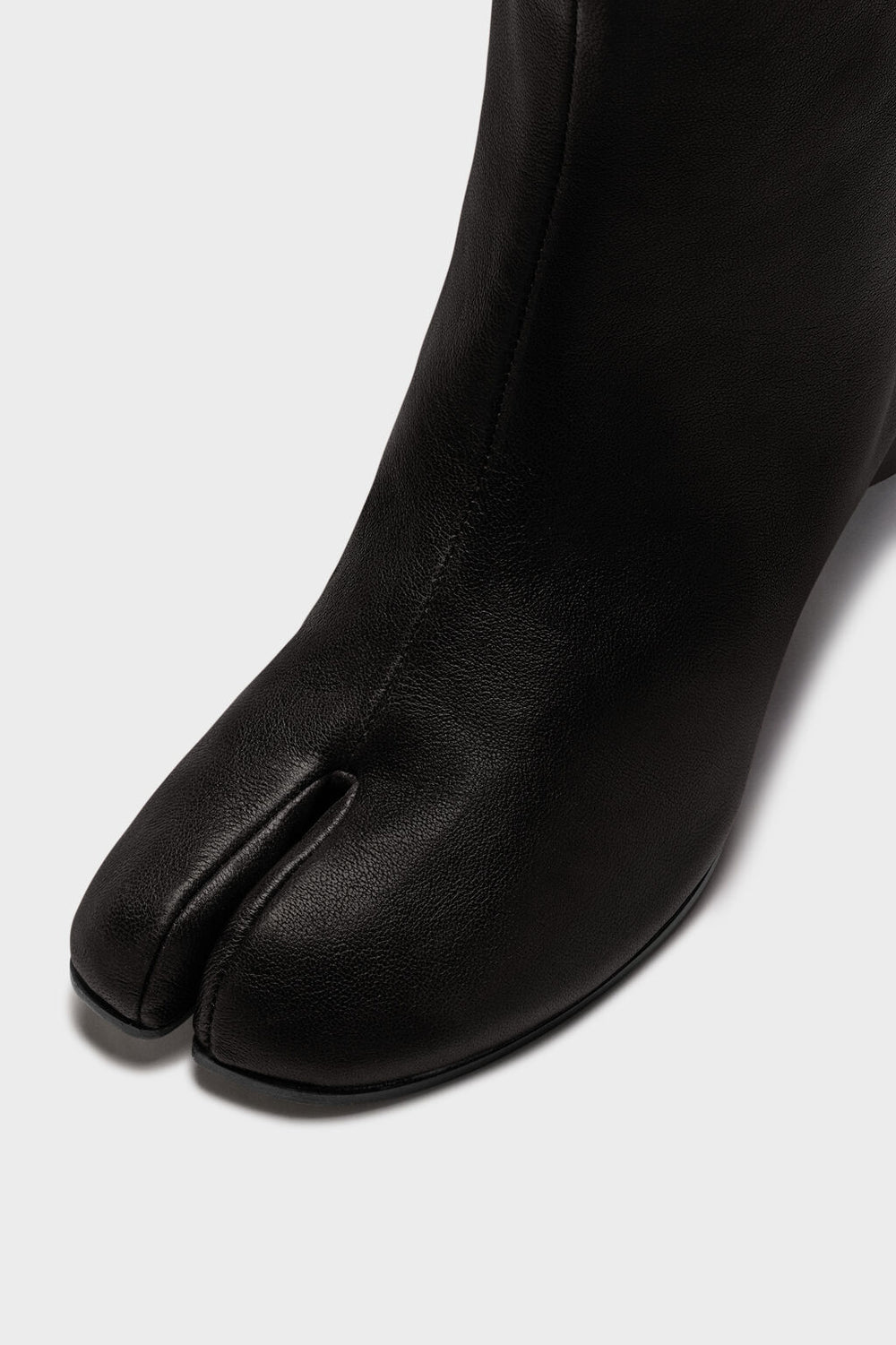 Tabi ankle boots