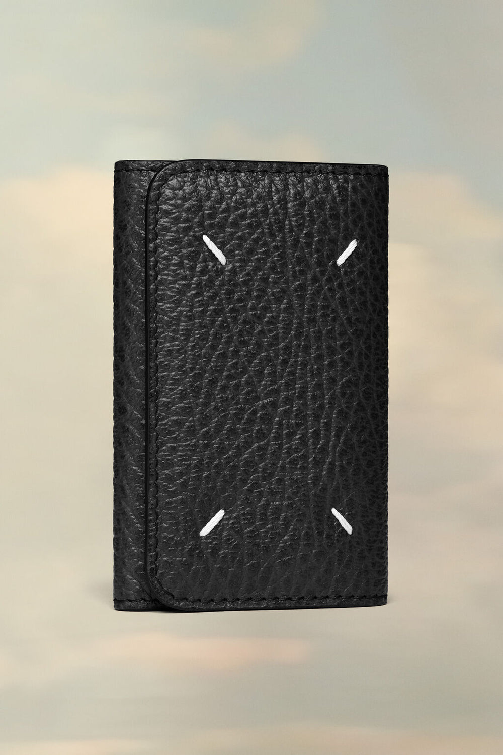 Four stitches key holder