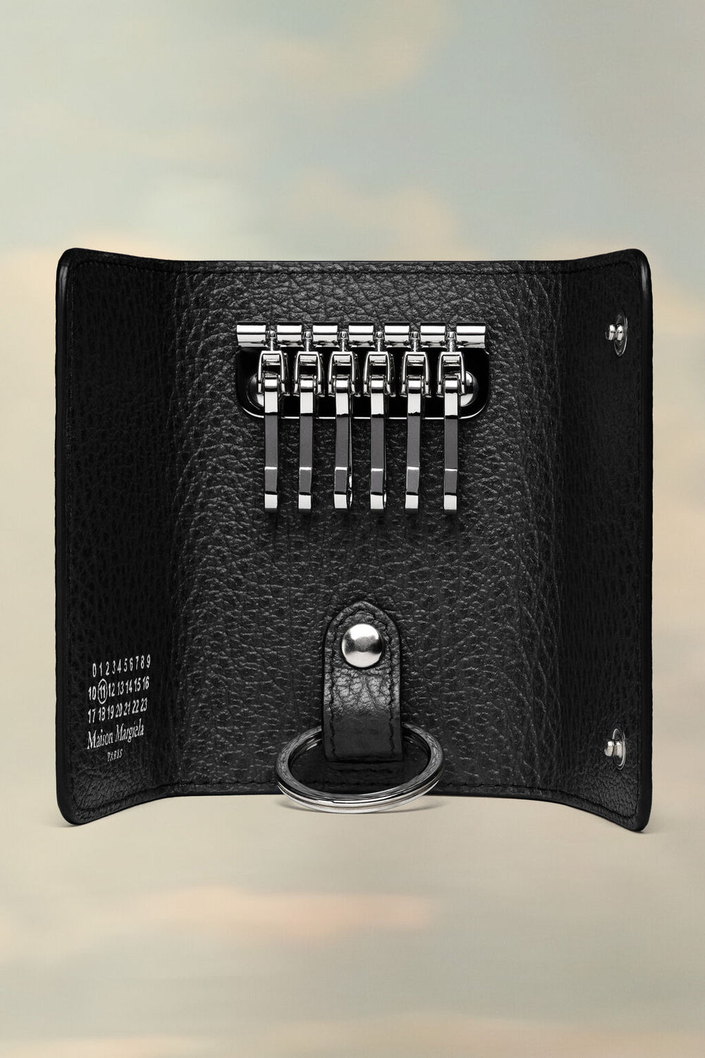 Four stitches key holder