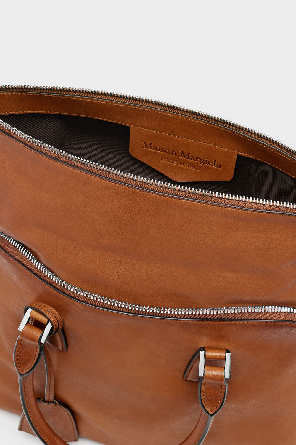 Maison Margiela 5ac أحب حتى الموت وسيط