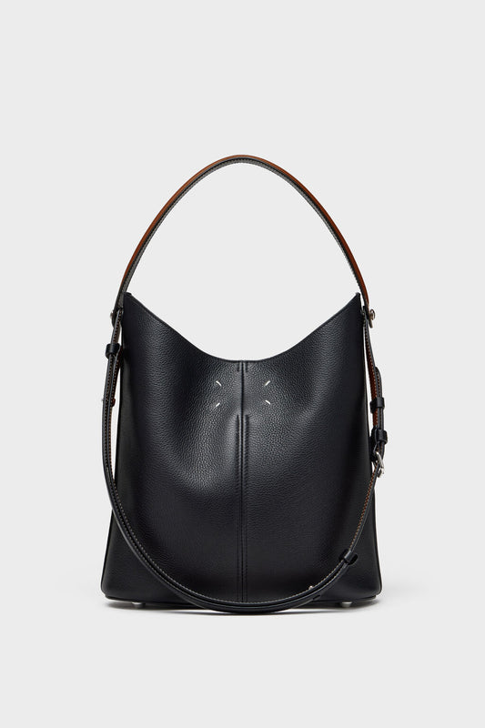 Dress-age Hobo