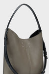 Dress-age Hobo