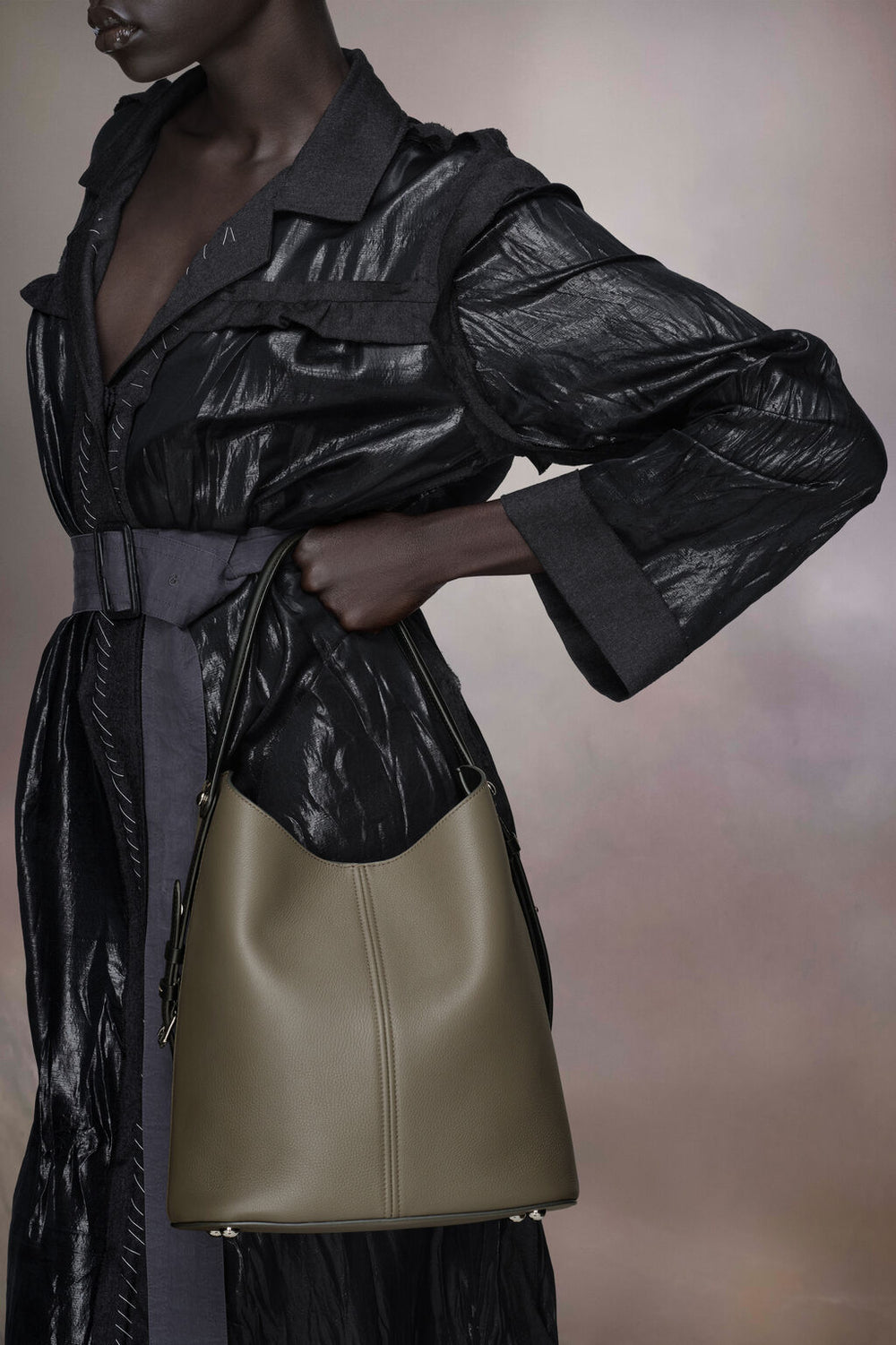 Dress-age Hobo