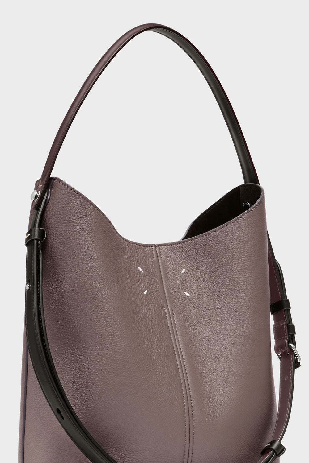 Dress-age Hobo