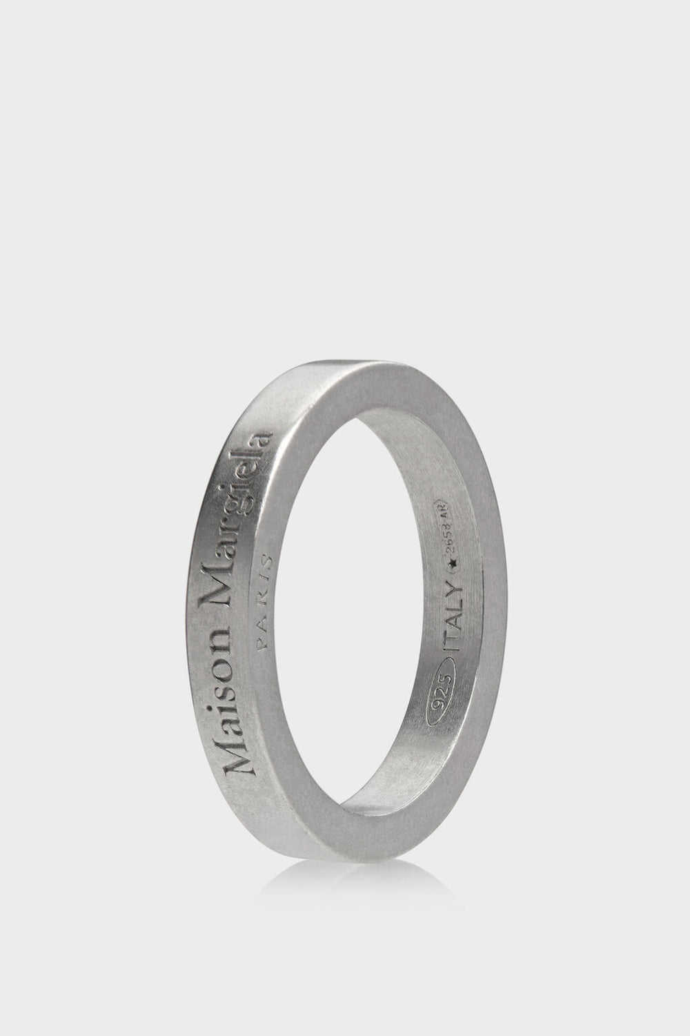 Logo ring